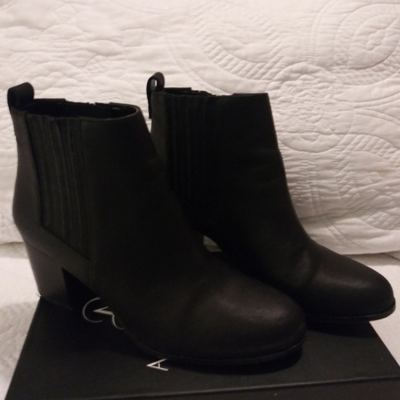 INC Black Bootie - Picture 3 of 6